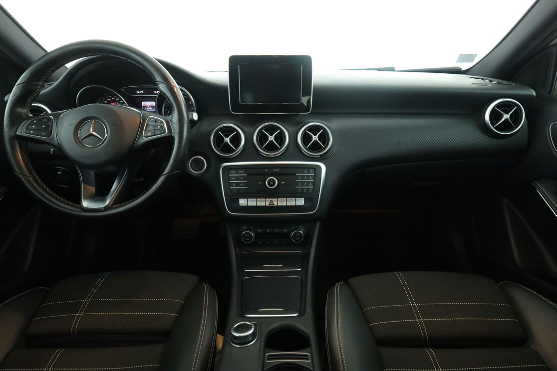 Mercedes-Benz Classe A 200 d Sensation 7G-DCT — photo 11