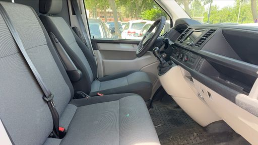 Volkswagen Transporter 2.0 TDI 204 4Motion - Business Line – 2019 – 119658 km – Diesel – Boîte Manuelle — photo 19