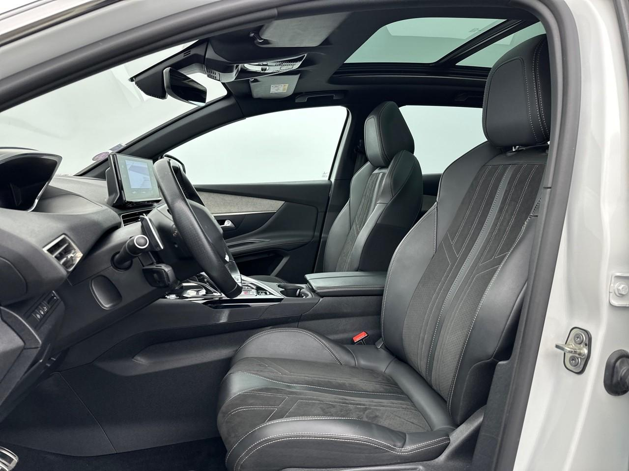Peugeot 3008 puretech 130ch s&s eat8 gt — photo 9