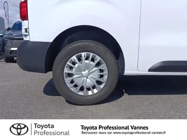 Toyota Proace medium 2.2 d-4d 150 cabine approfondie start pack confort bva my25 — photo 15