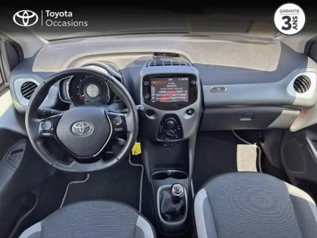 Toyota Aygo 1.0 vvt-i 72ch x-play 5p my20 — photo 8