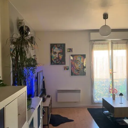 T2 appartement 2eme étage et sa parking sécurisé
