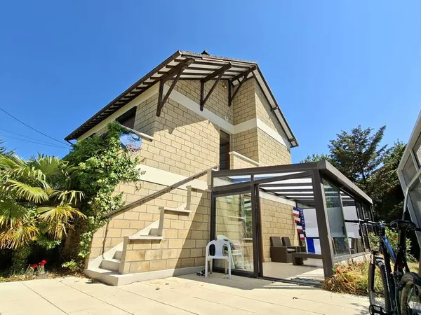 Maison 5 pièces 105 m²