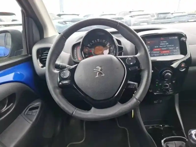 Peugeot 108 vti 72ch s&amp;s bvm5 — photo 9