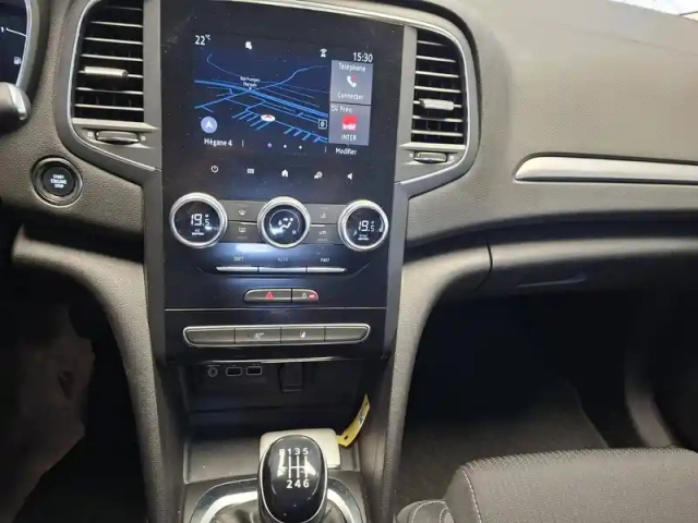 Renault Megane mégane iv berline blue dci 115 — photo 148