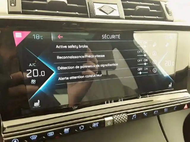 Ds Ds 7 ds7 crossback hybride e-tense 300 eat8 4x4 — photo 78