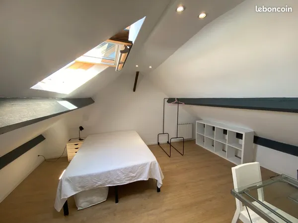 Chambre meublée - Calais Centre