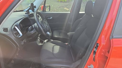 Jeep Renegade 1.4 MultiAir 140 - Longitude – 2015 – 84921 km – Essence – Boîte Manuelle — photo 29