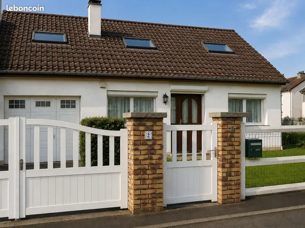 Maison individuelle 100 m² - 4-5 Chambres - Garage - Jardin - Osny Centre
