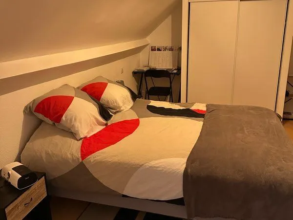 Vends appartement moderne très bien entretenu locataire en place