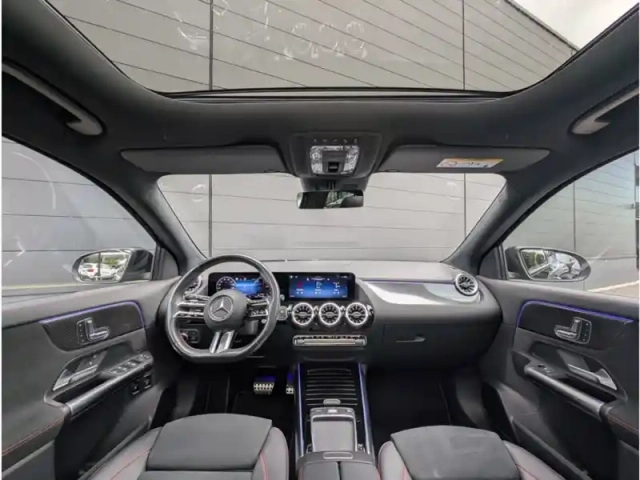 Mercedes Gla 250 e hybrid eq — photo 11