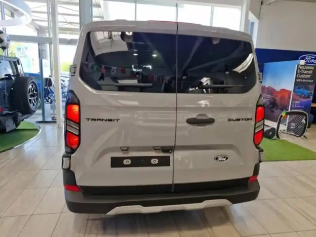 Ford Custom transit  fg 320 l2h1 2.0 ecoblue 150ch trail — photo 6