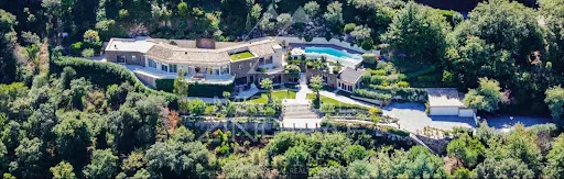 Villa 10 pièces 385 m²