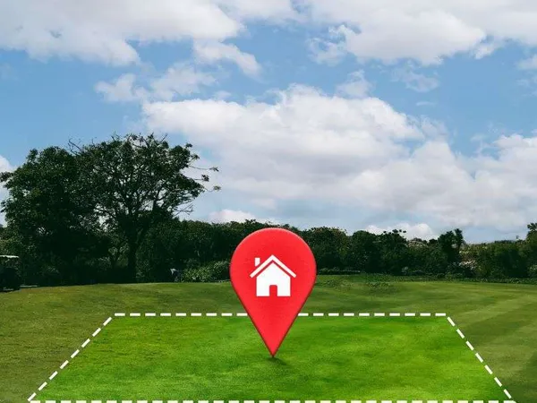 Terrain 618 m²
