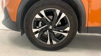 Peugeot 2008 1.2 PureTech 130ch S&S Allure — photo 38