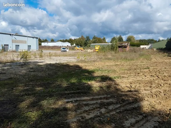 Terrains à construire dans zone d'activité
