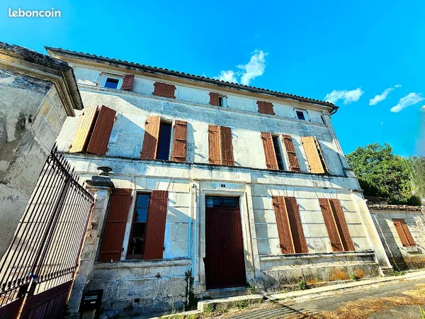Demeure Typiquement Charentaise