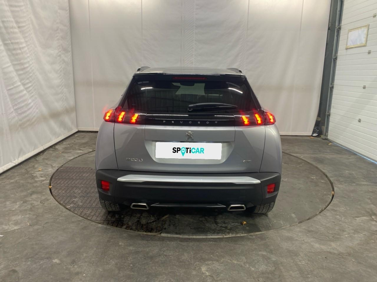Peugeot 2008 puretech 130 s&s eat8 gt — photo 4