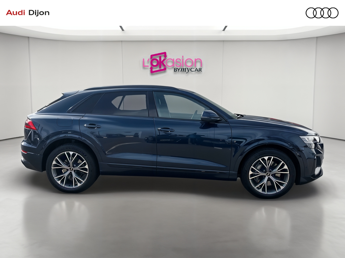 Audi Q8 55 TFSI e 394 Tiptronic 8 quattro — photo 6