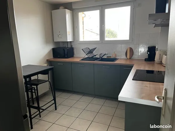T2 meublé - proche place Danton