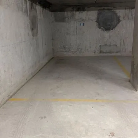 Parking/box HOUILLES