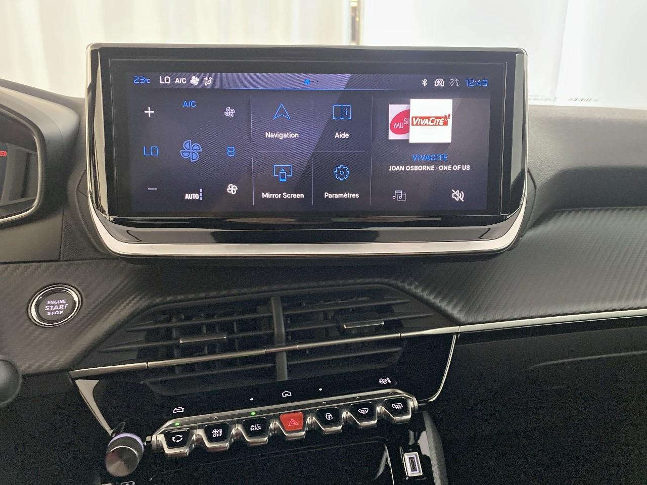Peugeot 2008 hybrid 145 ch e-dcs6 allure — photo 14