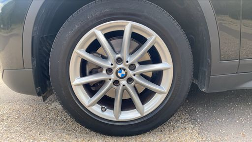 BMW X1 sDrive 18i 140 - Business Design – 2019 – 97629 km – Essence – Boîte Manuelle — photo 28