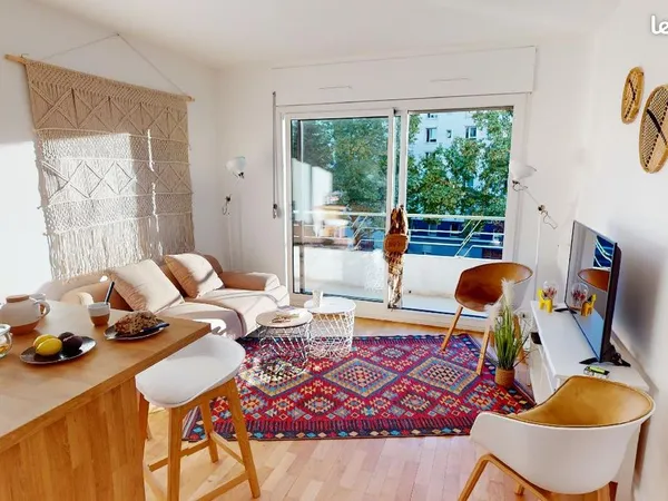 Chambre 4 pièces 75 m²