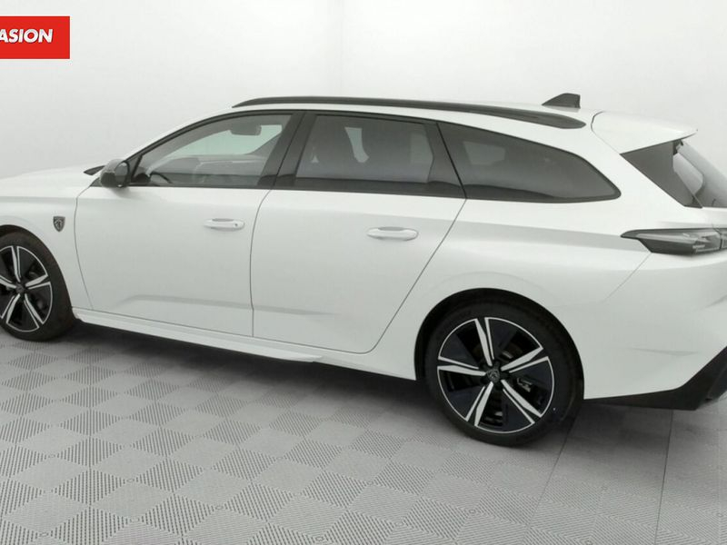 Peugeot 308 III 1.5 BlueHDi 130ch GT EAT8 — photo 32