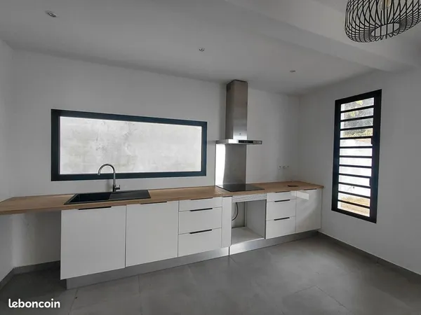 Villa 4 pièces 117 m²