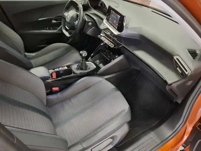 Peugeot 2008 puretech 100 s&amp;s bvm6 — photo 36