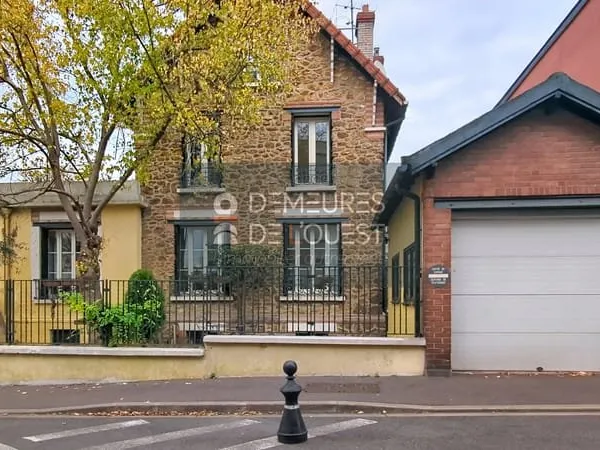 Maison familiale à Sartrouville - Proximité immédiate du RER