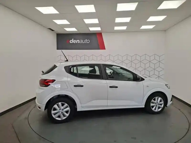 Dacia Sandero eco-g 100 — photo 5