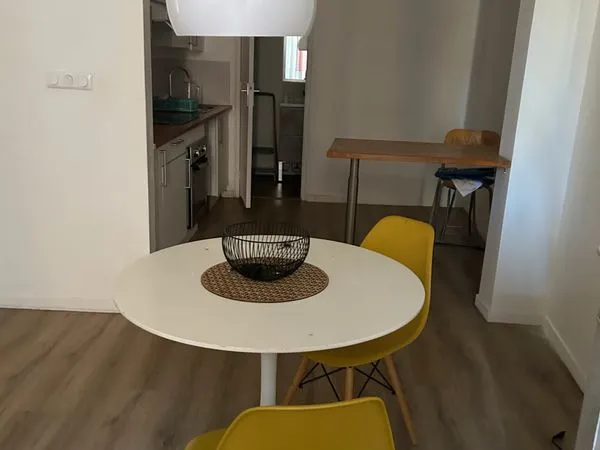 Loue t2 meublé