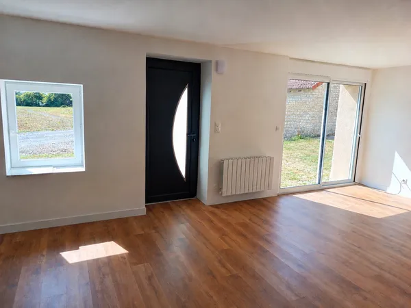 Maison en pierre apparente 120 M2 , rénové entièrement