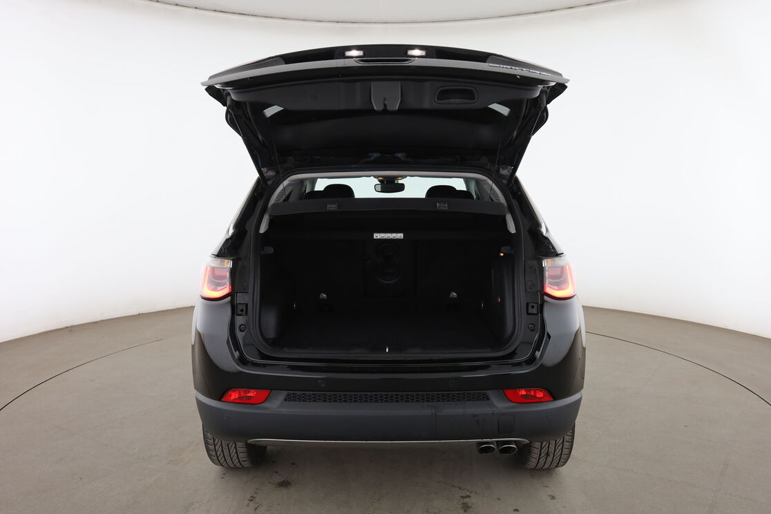 Jeep Compass 1.6 MJet Limited — photo 15