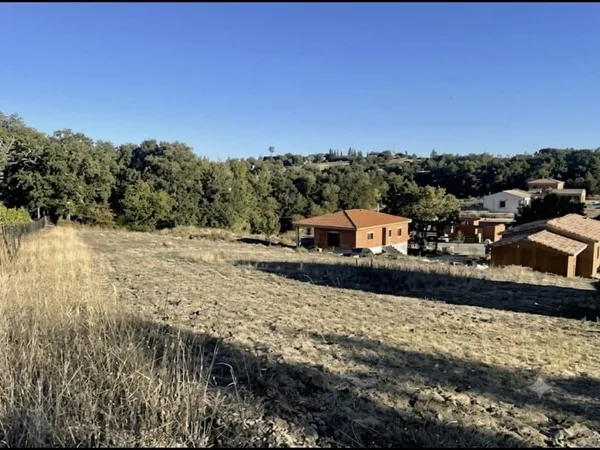 Terrain 788 m²
