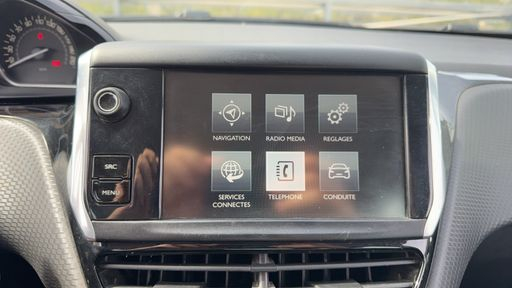 Peugeot 208 1.2 Puretech 110 EAT6 - Allure – 2016 – 114052 km – Essence – Boîte Automatique — photo 2