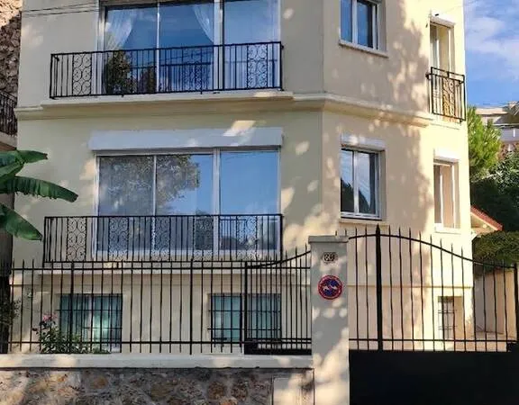 Immeuble 6 pièces 244 m²