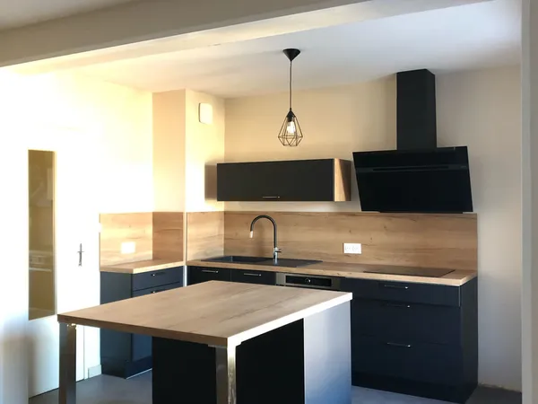 APPARTEMENT T3 - DECAZEVILLE