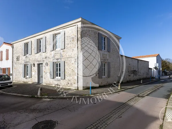 Maison 6 pièces 190 m²