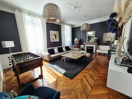 Maison 10 pièces 260 m²