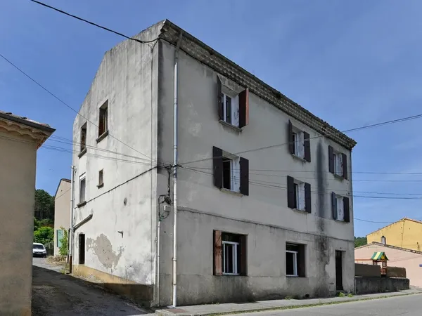 Immeuble de 9 pièces de 250 m² à Bessèges
