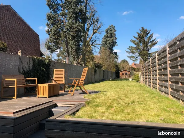 Chambre disponible en colocation dans une belle maison de 180 m² avec jardin