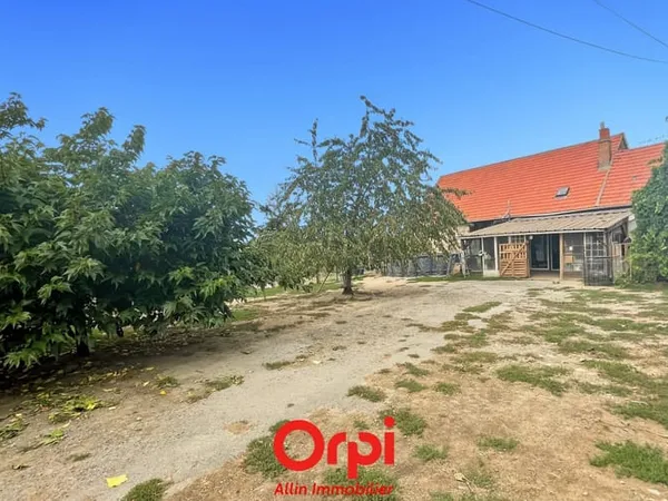Maison 2 pièces 105 m²