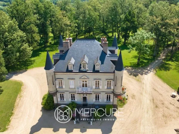 ALLIER, COMBRAILLE BOURBONNAISE, LUXUEUX CHATEAU XVIIIème ET DEP