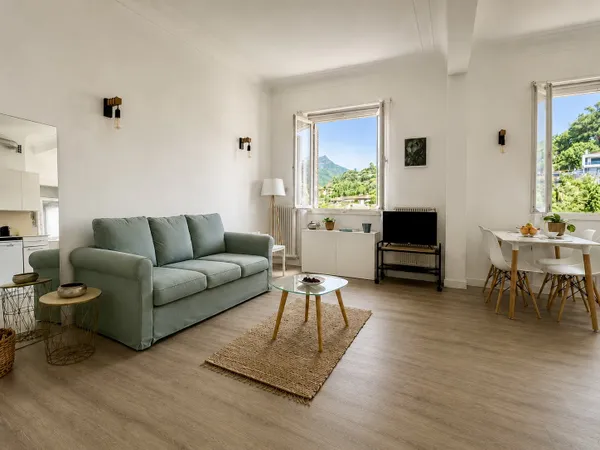 Menton Riviera Palace 2 pièces de 50 m2 en dernier étage