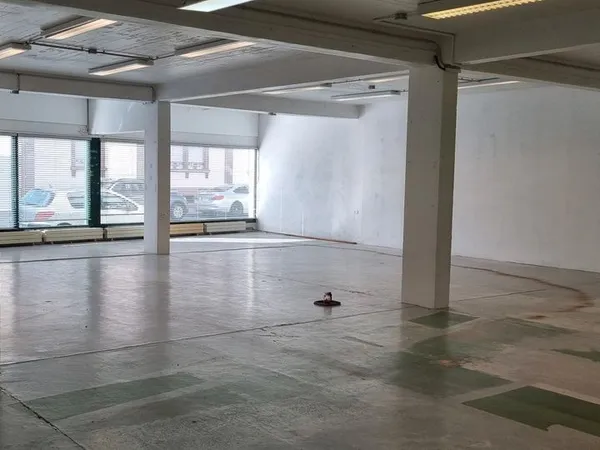 Local d’activité et entrepôt Location Sélestat  390m² 2300€