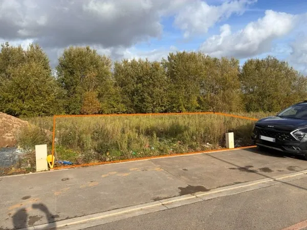 Terrain 552 m²