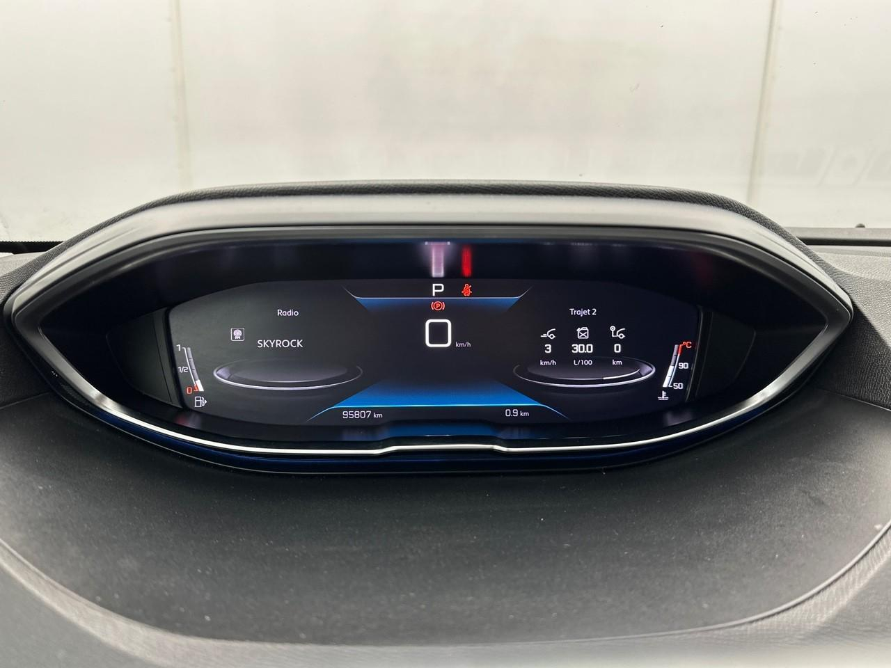 Peugeot 3008 puretech 130ch s&s eat8 active pack — photo 21